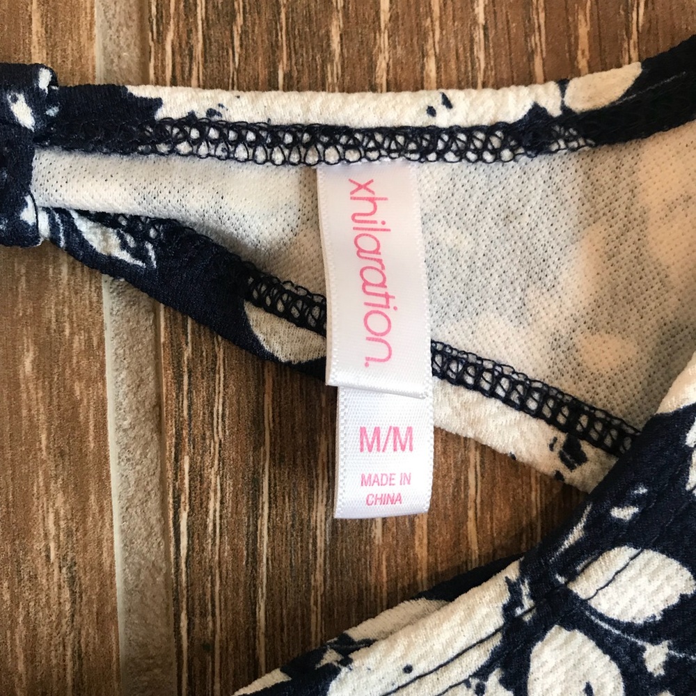 ⭐️ 2/$20 Navy Floral Xhilaration Dress M - Picture 4 of 6